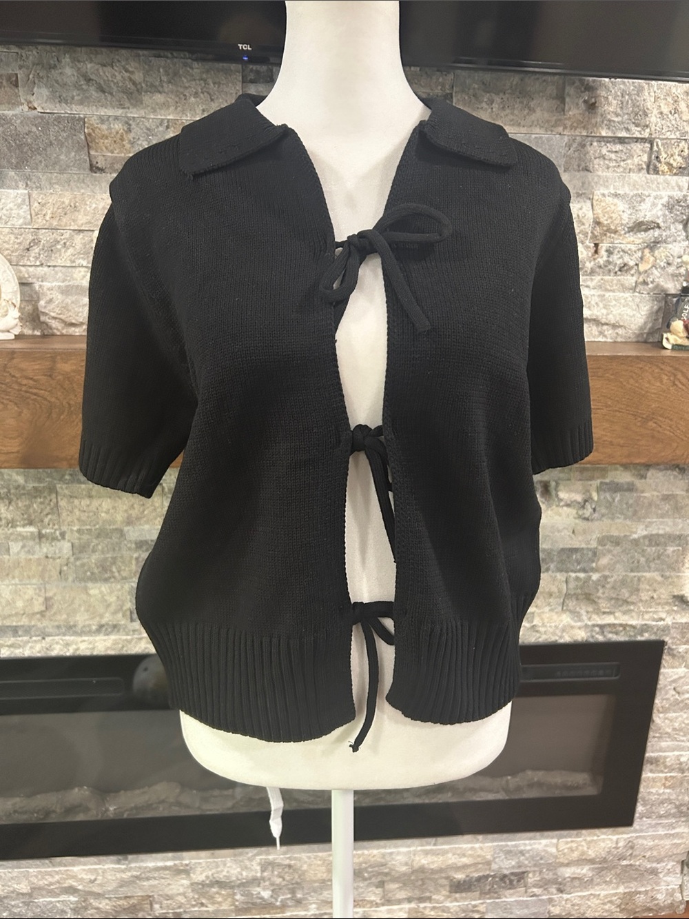 Double Zero Black Short-Sleeve Tie-Front Sweater Cardigan NWOT size Large
